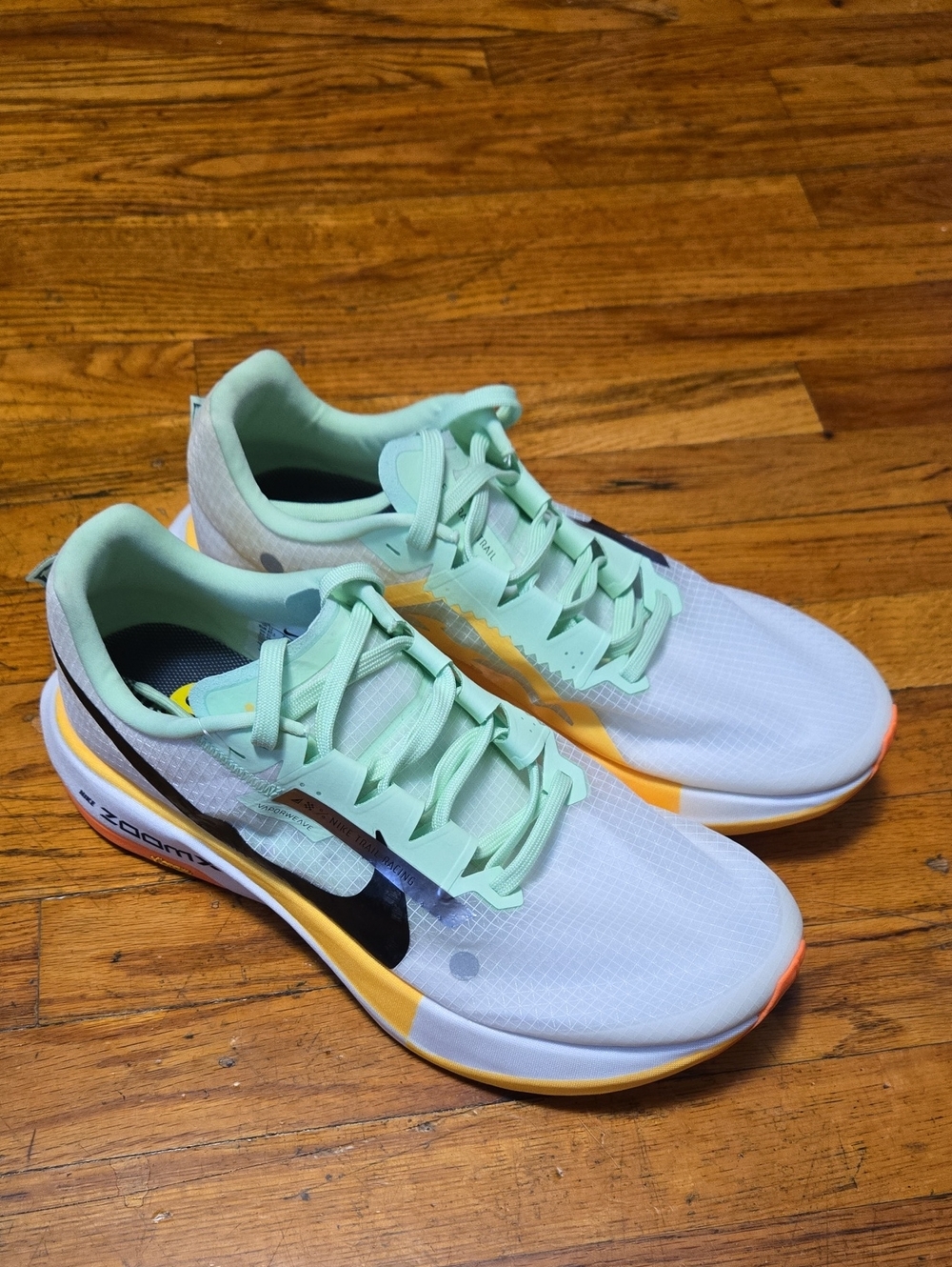 NIKE ZoomX Ultrafly Trail Hiking Running Shoes White Green Men's Size 13 (NWOB)
